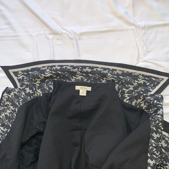 Gently Loved Tyler Boe Jacket - Picture 12 of 13